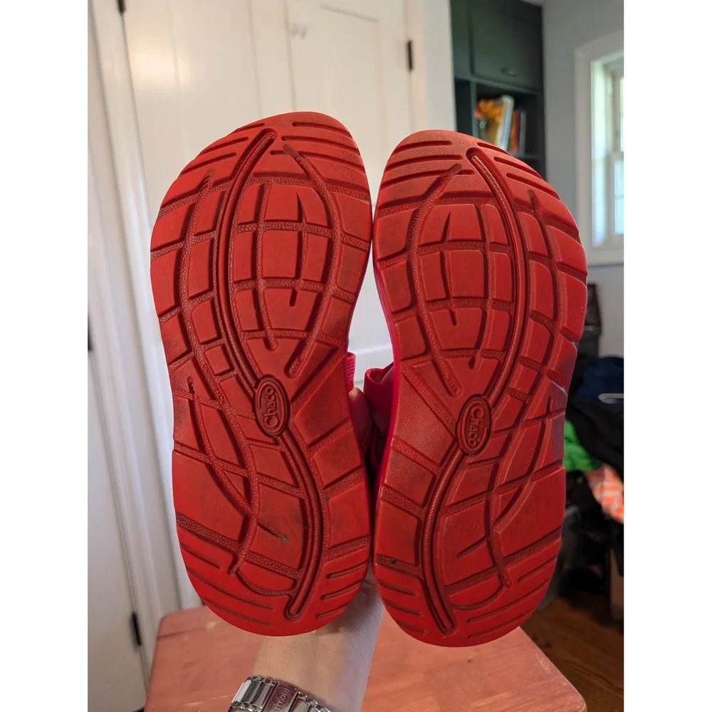 Chaco Z/1 Classic Womens Size 6 Red Monochrome Adjustable Strap Hiking Sandals